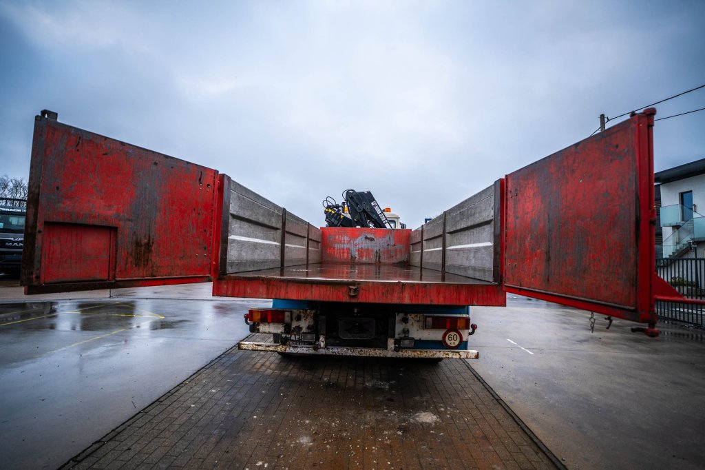 MAN 33.422 DF + HIAB 220 C-5 1995 E65045 33.422 DF + HIAB 220 C-5 1995 1 image 8