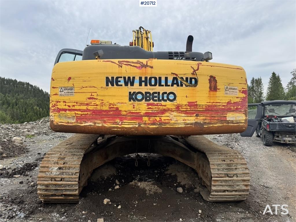 New Holland Kobelco E305B Crawler Excavator w/ Digger Bucket. 2008 20712 Kobelco E305B Crawler Excavator w/ Digger Bucket....