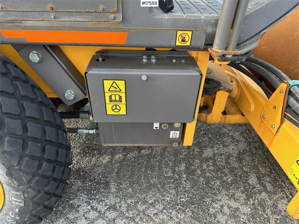 Volvo SD45B Roller with only 364 hours 2020 17559 SD45B Roller with only 364 hours 2020 1 image 12