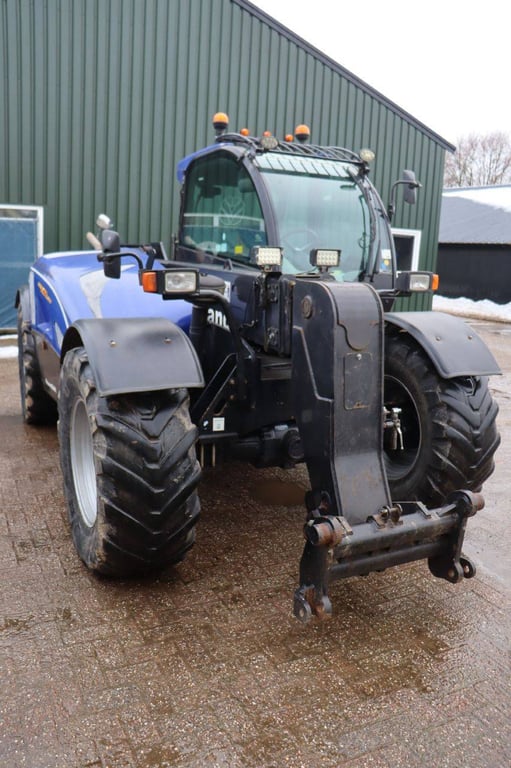 New Holland LM5060 Diesel 88kW 4000kg 7.1m 2011 Telehandler 2011 LM5060 2011 1 image 7
