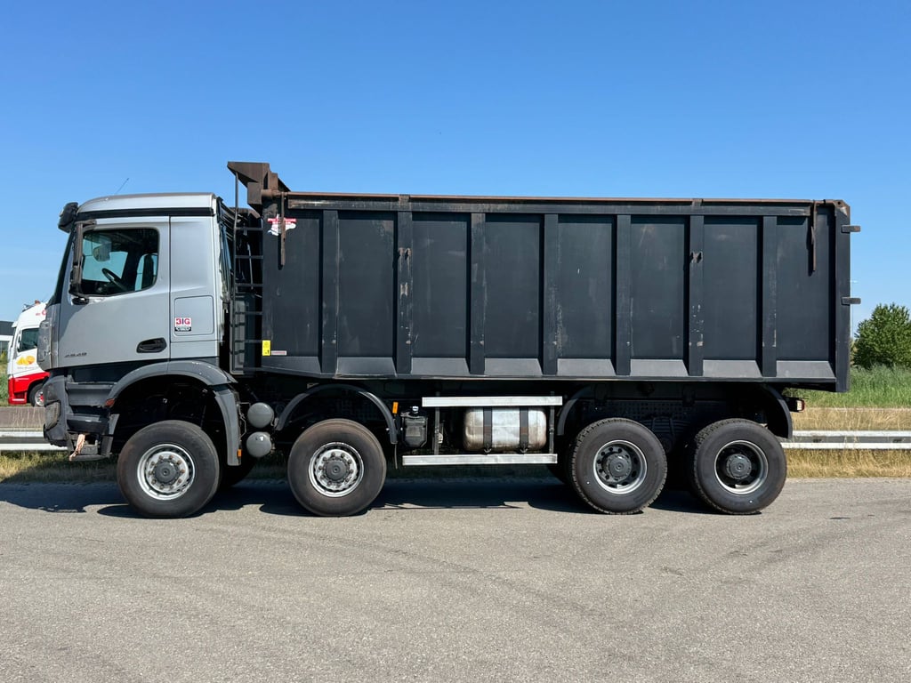 MercedesBenz Arocs 4848 8x8 tipper 2019 00033391 MercedesBenz Arocs 4848 8x8 tipper 2019 1 Tipper trucks image 2