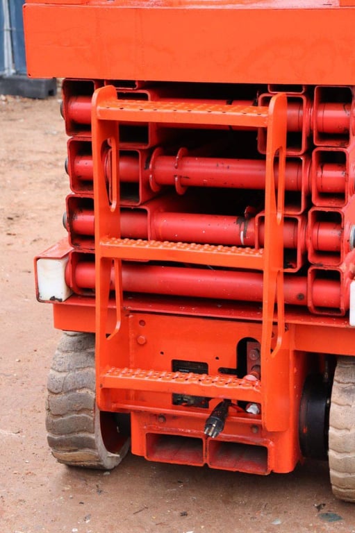 Scissor Lift Genie Electric 2004 2004 2004 1 Scissor Lifts image 11