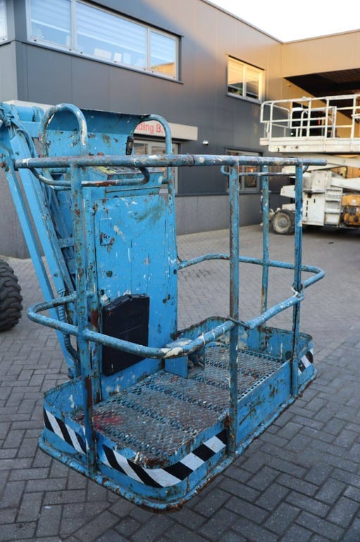 Articulating boom lift Genie Z-34/22 Diesel 12m Z-34/22 1 image 12
