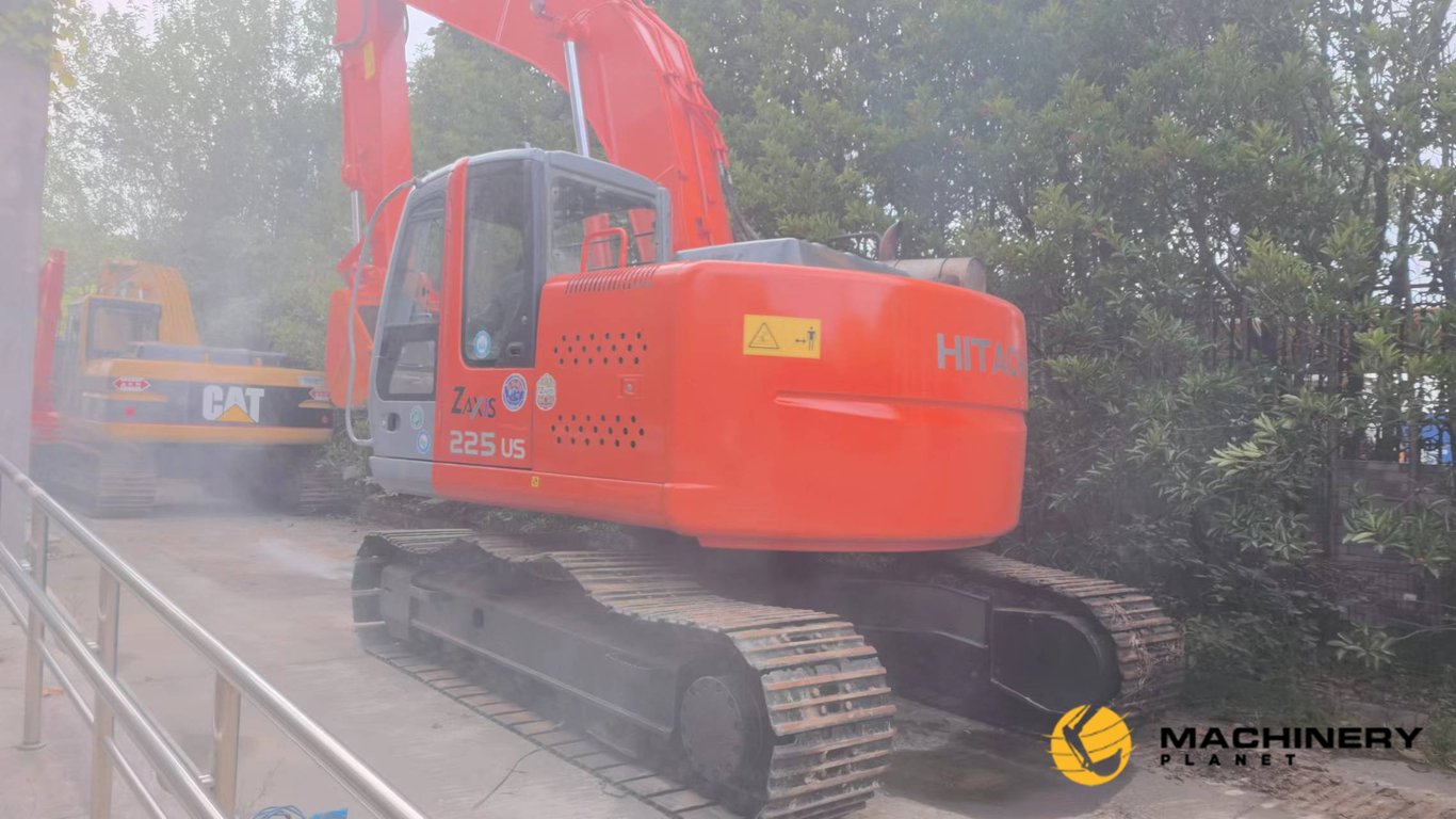 Hitachi ZX225LC Crawler Excavator Original For Sale ZX225LC 2019 1 Crawler Excavators image 4