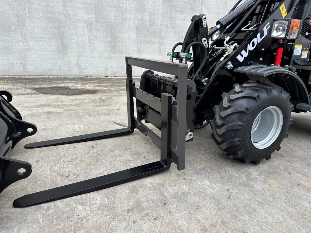 Wolf MINI 750 Diesel 18.5kW articulated loader 2025 New 2025 WOLF MINI 750 2025 0 image 13