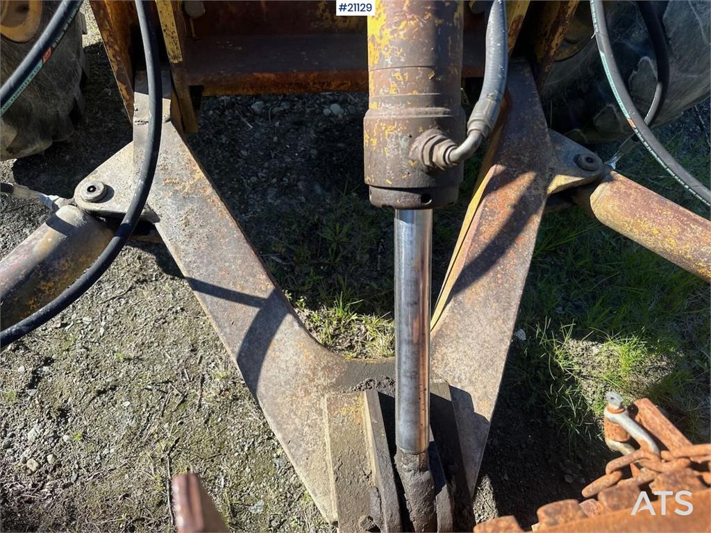 Nordverk 130 HVT grader w/ extra tires on rim. WATCH VIDEO. 1972 21129 Nordverk 130 HVT grader w/ extra tires on rim. WATC...