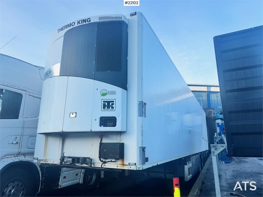 HFR box semi-trailer with refrigeration/freezer unit 2013 22102 HFR box semi-trailer with refrigeration/freezer unit 2013 ...