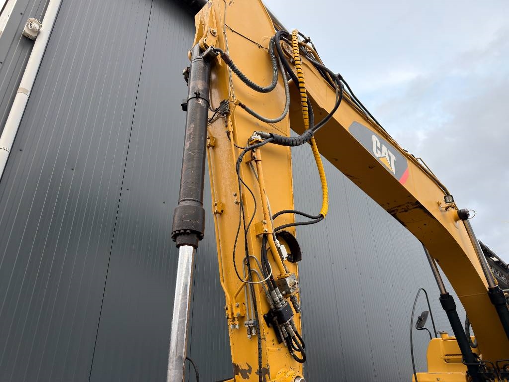 CAT 320D L 2008 210396 320D L 2008 1 Crawler Excavators image 15