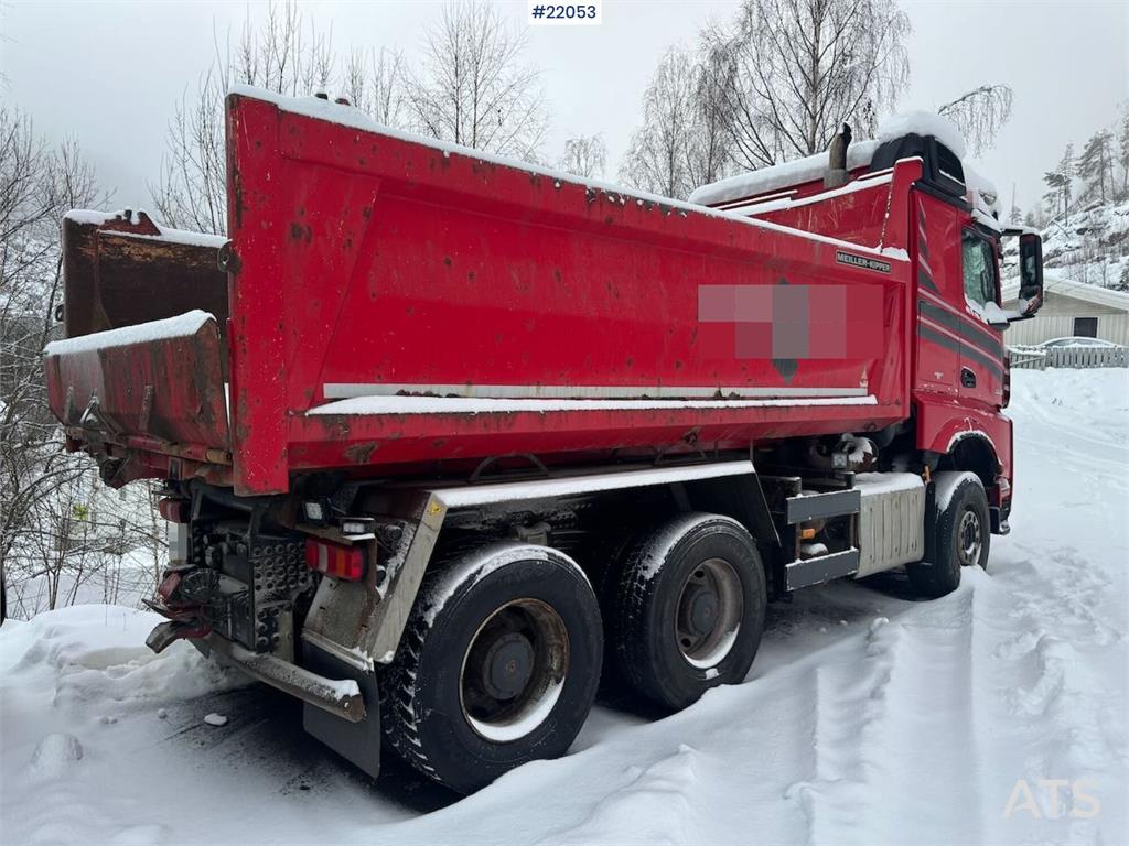 Mercedes-Benz Arocs 6x4 Tipper Truck 2015 22053 Arocs 6x4 Tipper 2015 1 Tipper trucks image 4