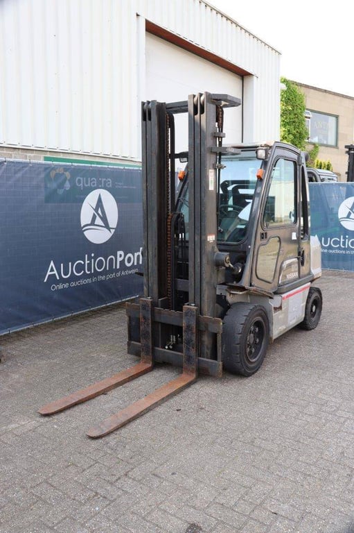 Forklift Nissan 30 Electric 3000kg 30 1 Forklift image 9