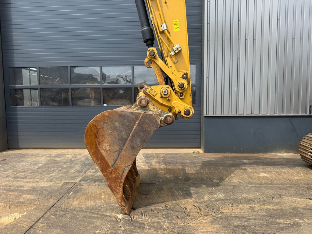 Caterpillar 323 2018 00033399 323 2018 1 image 8
