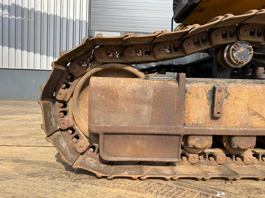 Caterpillar 352F 2018 00033405 352F 2018 1 image 9