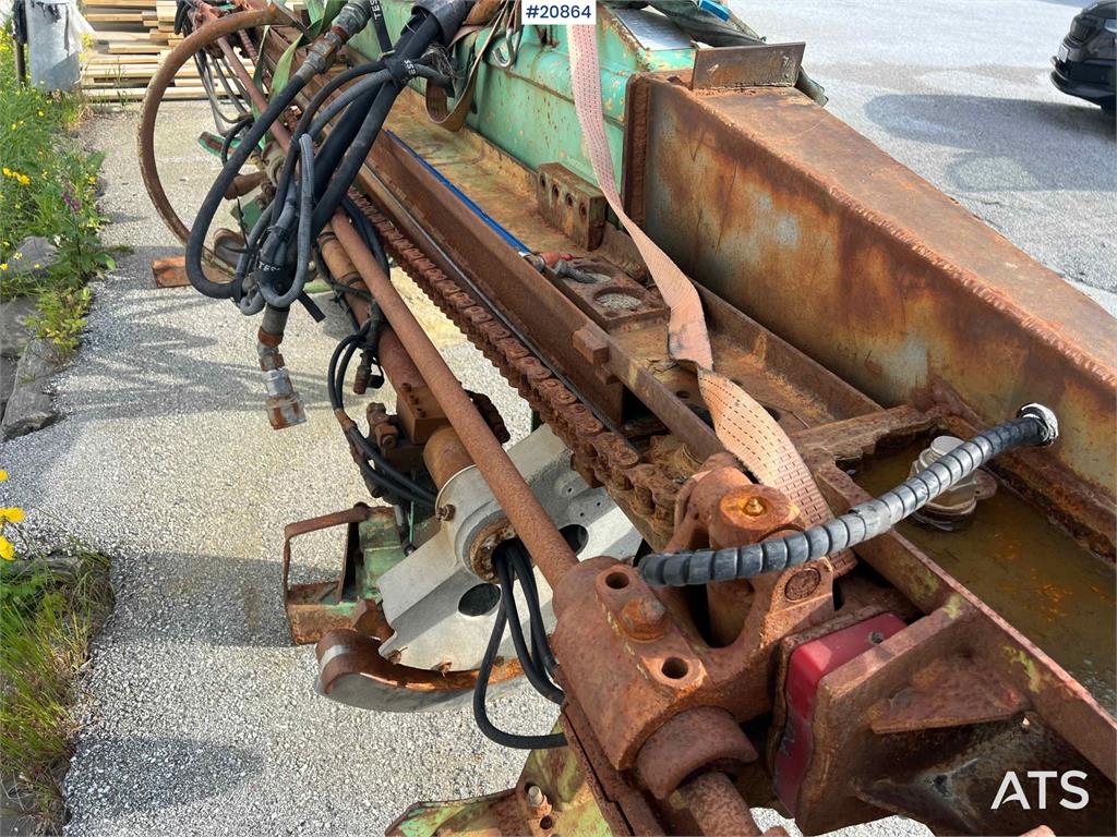 Montabert CPA500 derrick w/ hc 150 hammer 1994 20864 CPA500 derrick w/ hc 150 hammer 1994 1 image 14