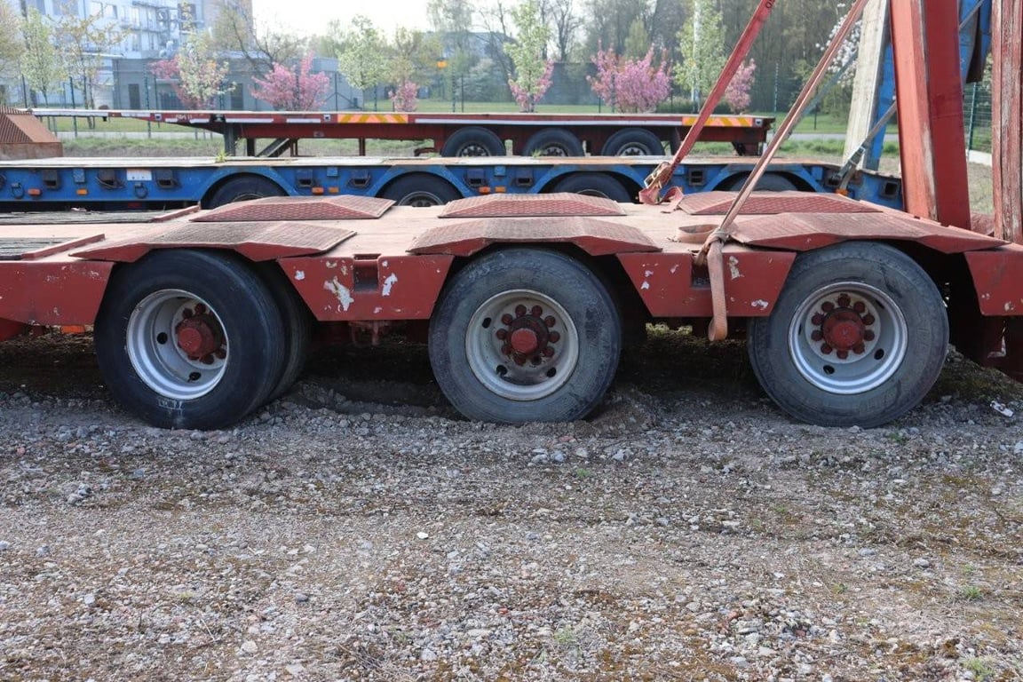 Semi-Low Loader Tec SVP 12.48.3 1992 1992 SVP 12.48.3 1992 1 image 15