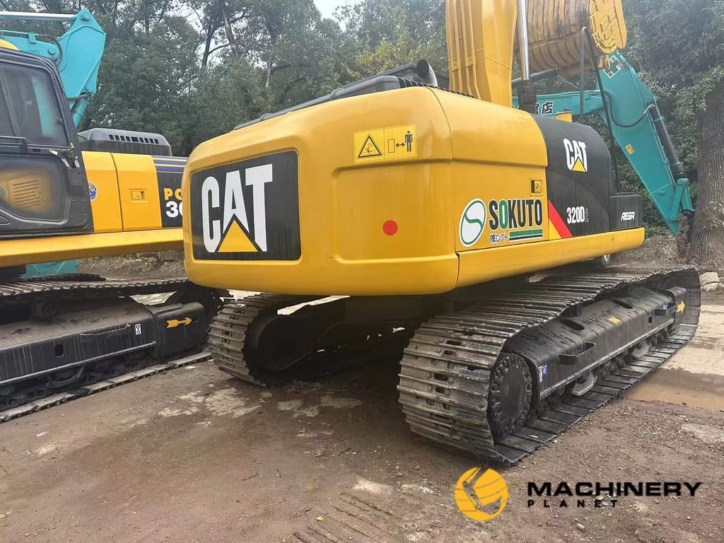 320D2 Caterpillar Used Crawler Excavator 20tons LOW PRICE 320D2 2019 1 Crawler Excavators image 2