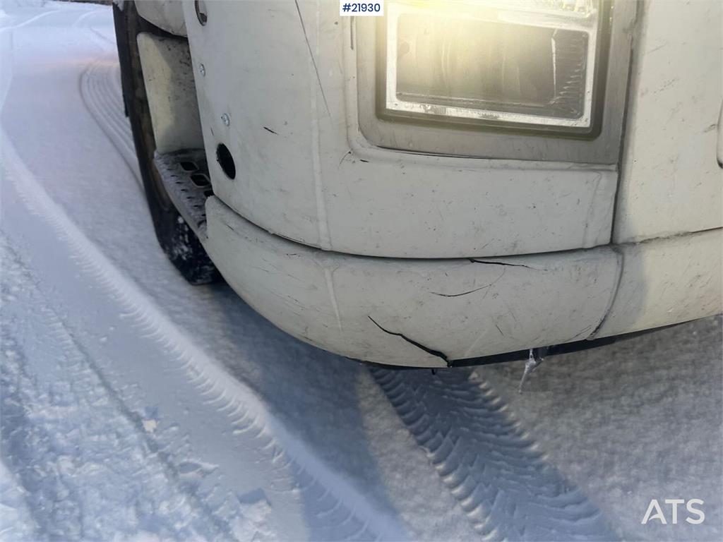 Volvo FH12 snow-plow equipped hook truck with flatbed – 2005 21930 FH12 snow-plow equipped hook truck with flatbed – 2005 ...