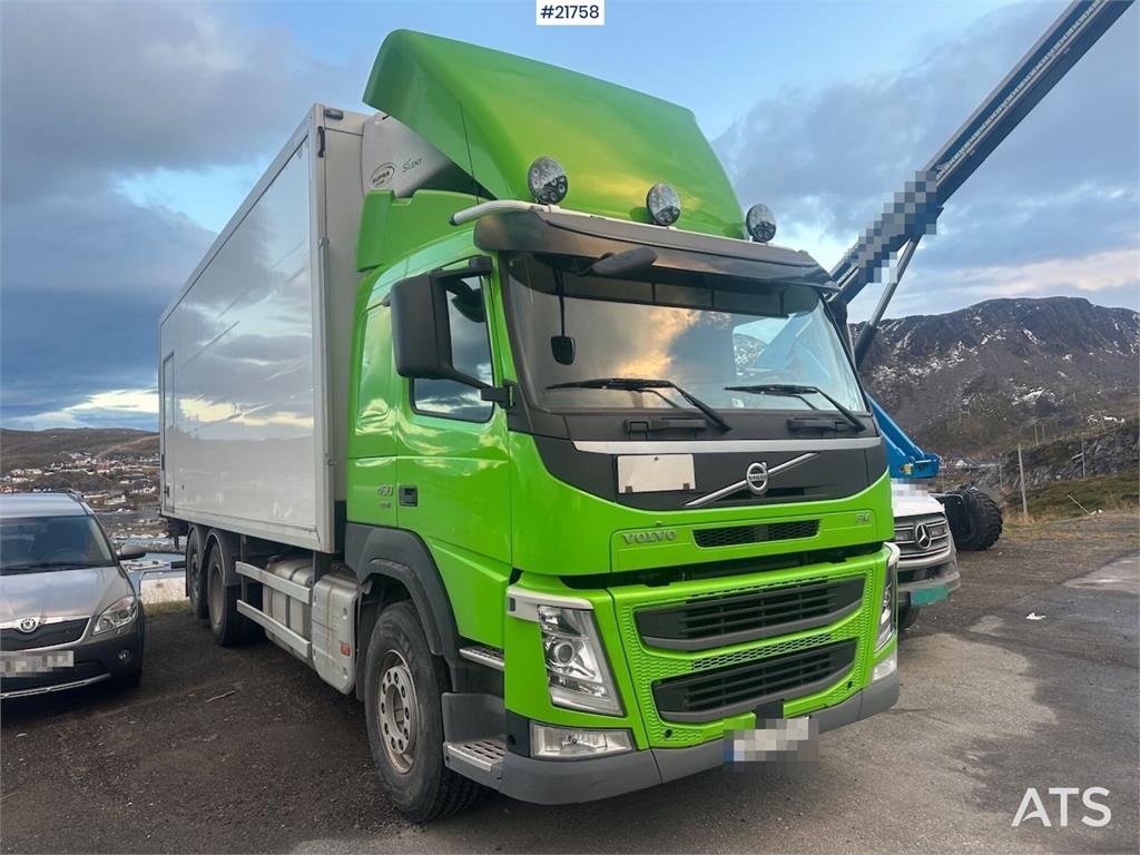 Volvo FM450 box truck 6x2 w/ full side opening, 2 zone u 2016 21758 FM450 box truck 6x2 w/ full side opening, 2 zone u 201...