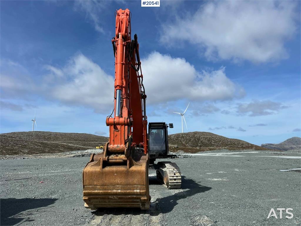 Hitachi zx530LCH-6 excavator w/ bucket. WATCH VIDEO 2018 20541 zx530LCH-6 excavator w/ bucket. WATCH VIDEO 2018 1 Crawler ...