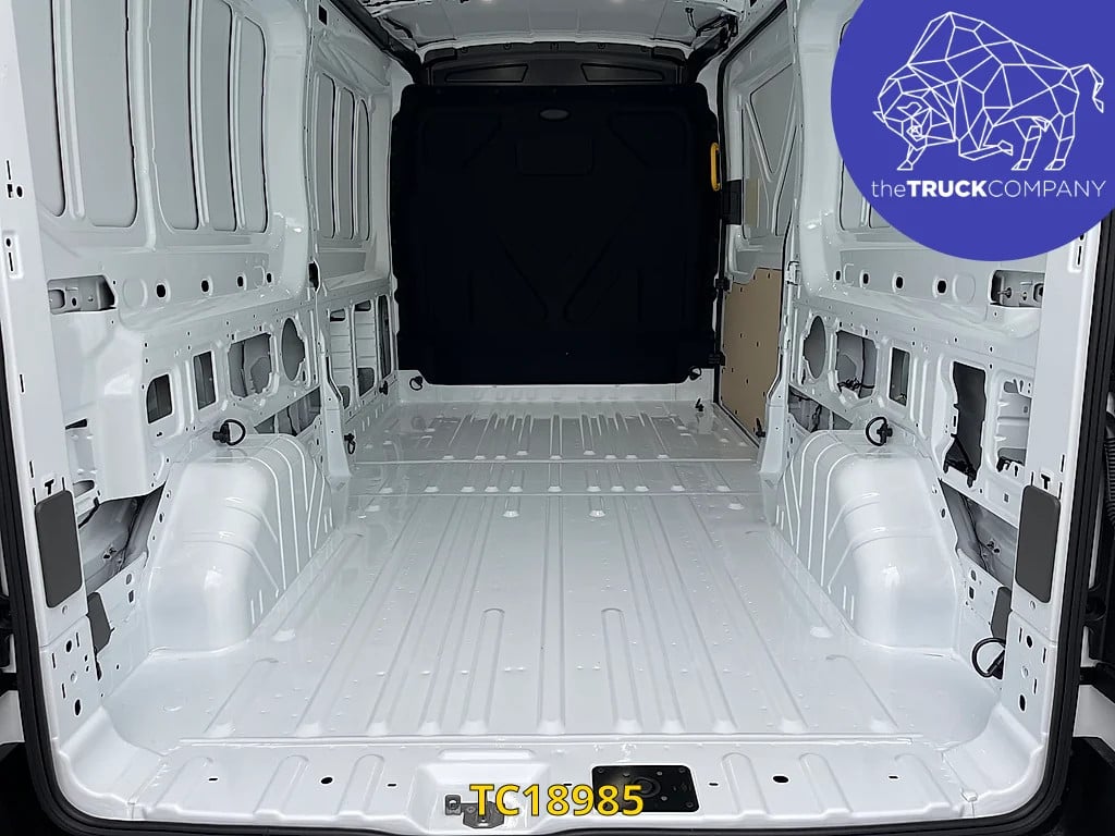 Ford Transit 130.35 L3h2 - NEW - 40Km 2025 TC18985 Transit 130.35 L3h2 - NEW - 40Km 2025 0 image 7