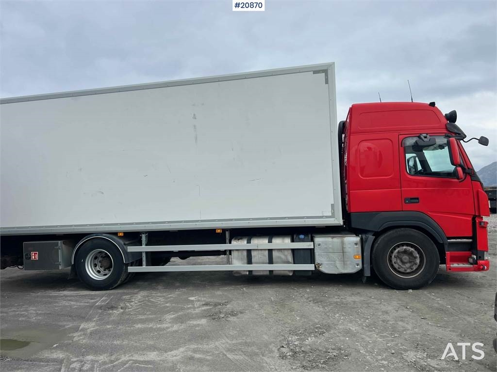 Volvo Fm 330 4x2 Cabinet van w/ full side opening 2015 20870 Fm 330 4x2 Cabinet van w/ full side opening 2015 1 image 7