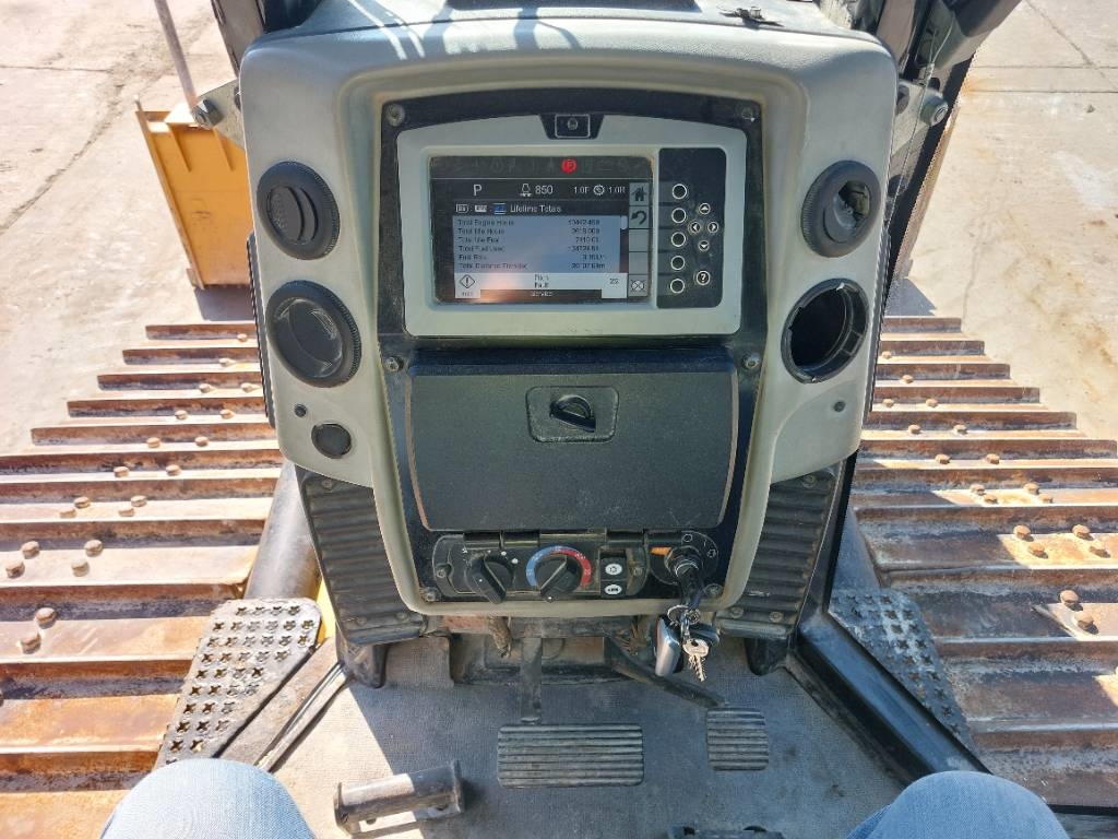 CAT D6N LGP (Ripper+GPS prepared) 2017 ATR-1961 D6N LGP (Ripper+GPS prepared) 2017 1 Dozers image 15