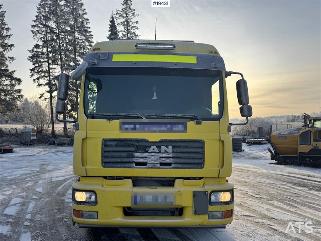MAN TGM 15.280 Container truck w/ Driving bridges. 2007 19431 TGM 15.280 Container w/ Driving bridges. 2007 1 image 11