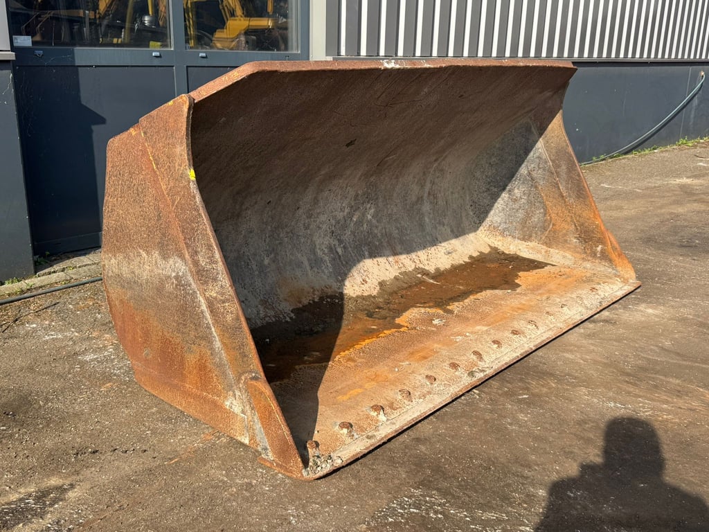 Unknown WG-2500 Volvo small 70001809 Onbekend WG-2500 Volvo small 1 Small Vans image 8