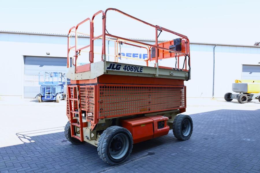JLG 4069LE Electric, 14.2m Working Height, 360kg Capac 2008 JLG - 4069LE - 90287 4069LE Electric, 14.2m Working Height, 36...