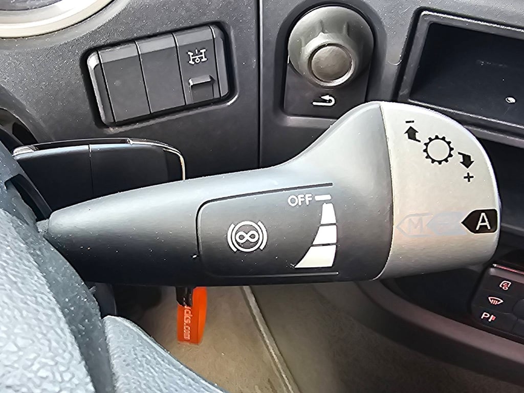 Heavy machinery product image - Image 11 of 15