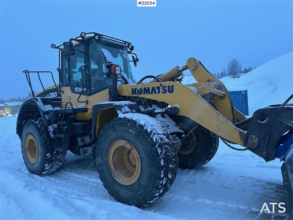 Komatsu WA380-7 wheel loader w/ bucket, scale, summer and 2016 22034 WA380-7 wheel loader w/ bucket, scale, summer and 201...