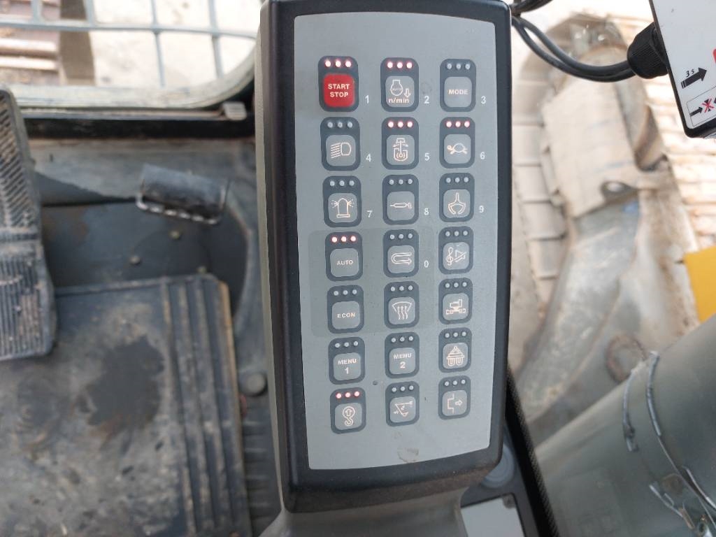 Liebherr R 936 LC 2019 ATR-2098 R 936 LC 2019 1 Crawler Excavators image 9