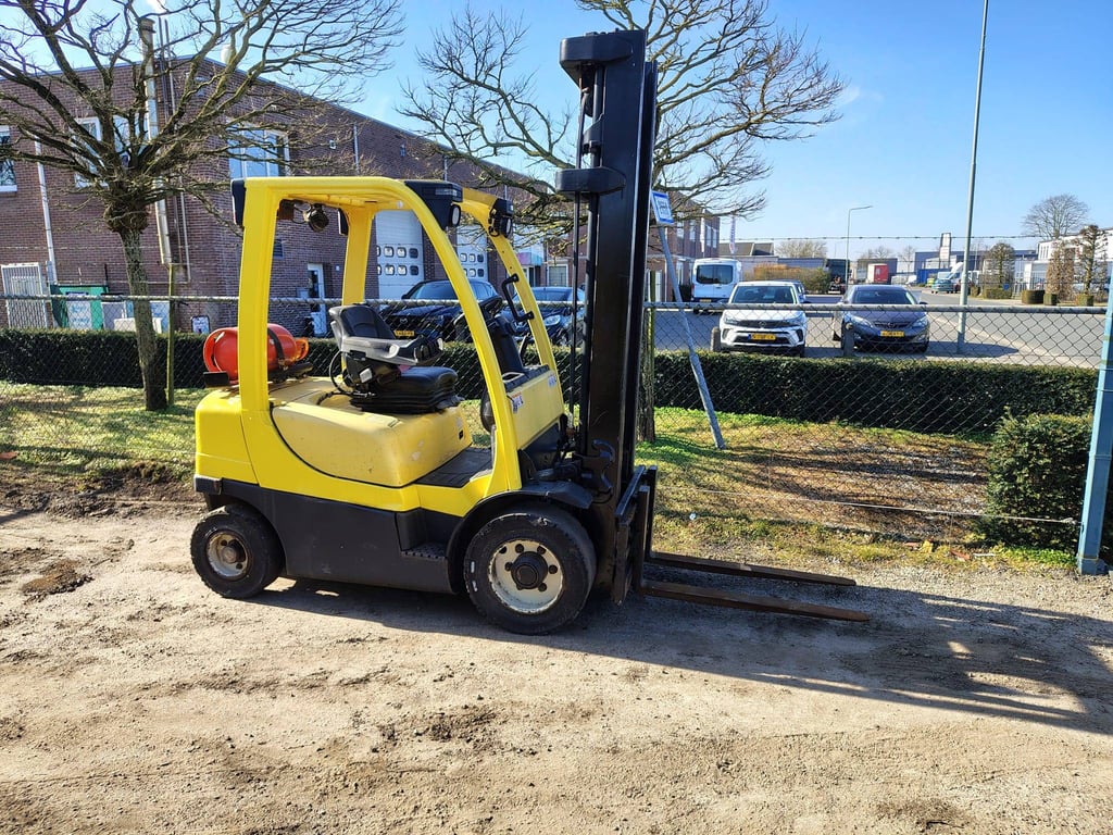 Forklift Hyster 2.0 2000kg LPG 2017 2.0 1 Forklift image 2