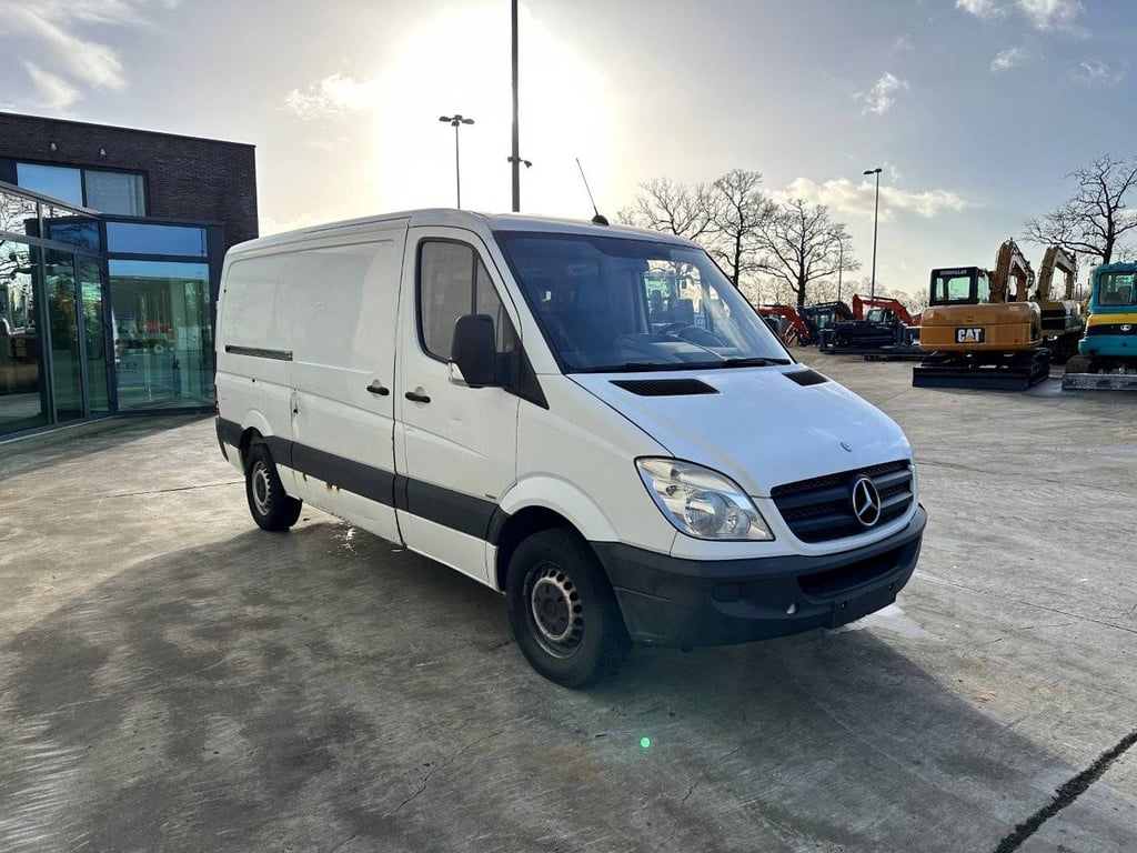 Mercedes-Benz SPRINTER 309CDI Diesel 66kW 2006 Van 2006 SPRINTER 309CDI 2006 1 image 3