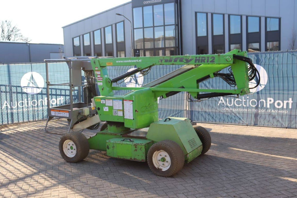 Niftylift HR12NDE Electric + Diesel 12m Articulated Boom Lift 2014 2014 Niftylift HR12NDE 2014 1 image 4