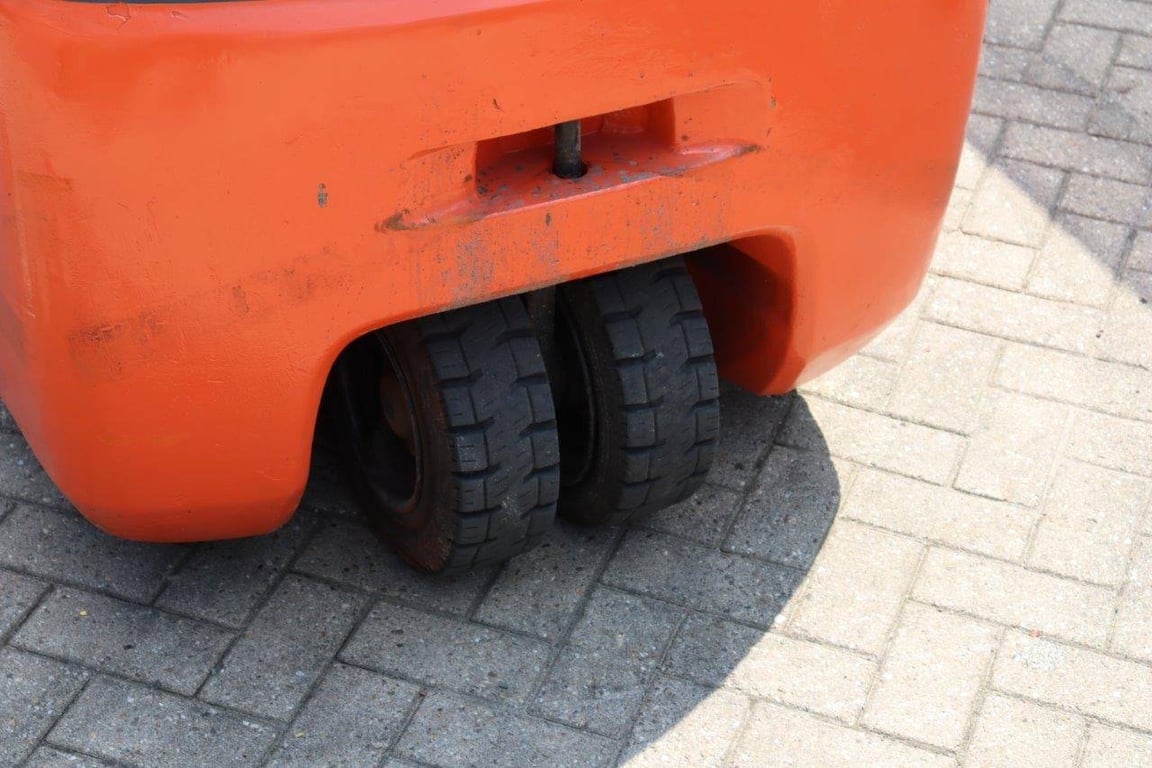 Forklift Toyota 8FBET18 Electric 1800kg 5m 2013 2013 8FBET18 2013 1 Forklift image 15