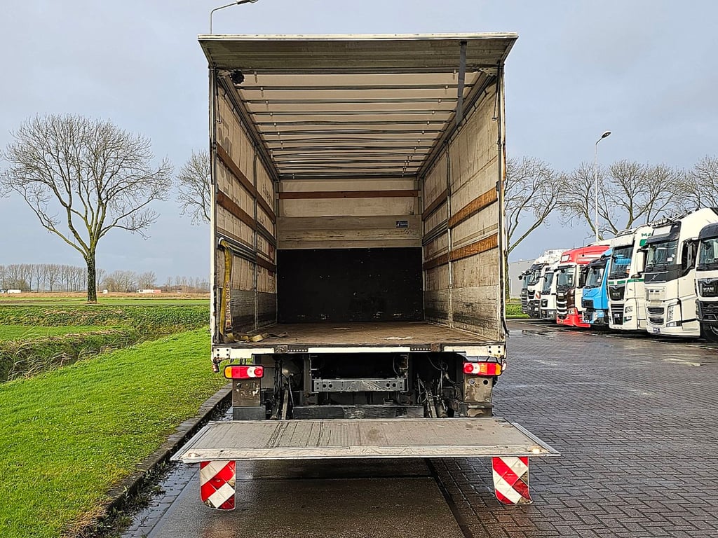 DAF LF 210 7.49t airco lift 2020 DAF LF 210 7.49T AIRCO LIFT 2020 1 image 13