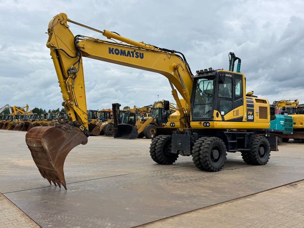 Komatsu PW180-11 2019 00033341 PW180-11 2019 1 image 2