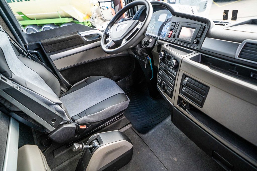 MAN TGX 18.470 XLX BLS 2019 E64717 TGX 18.470 XLX BLS 2019 1 image 13