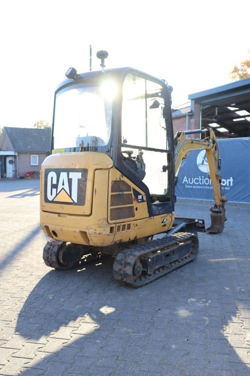 Rupsgraafmachine Caterpillar 301.7D Diesel 2018 2018 301.7D 2018 1 Crawler Excavators image 6