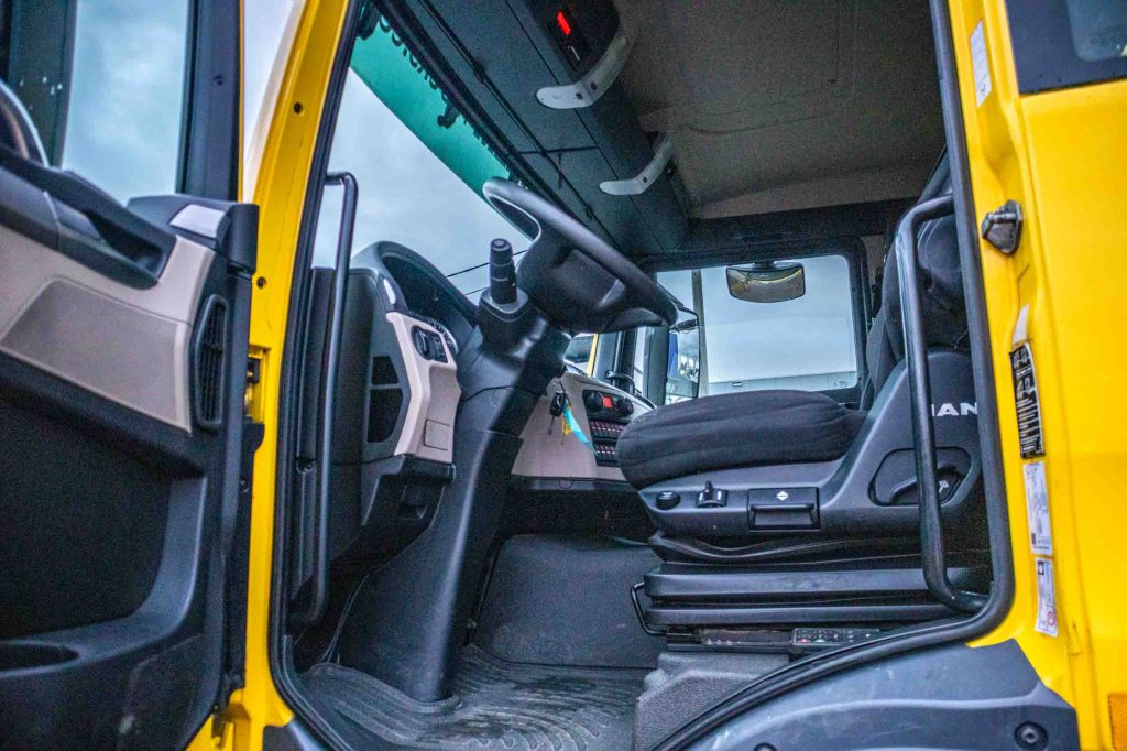 MAN TGS 35.460 BL - KENNIS 16R/3 2018 E63128 TGS 35.460 BL - KENNIS 16R/3 2018 1 image 9