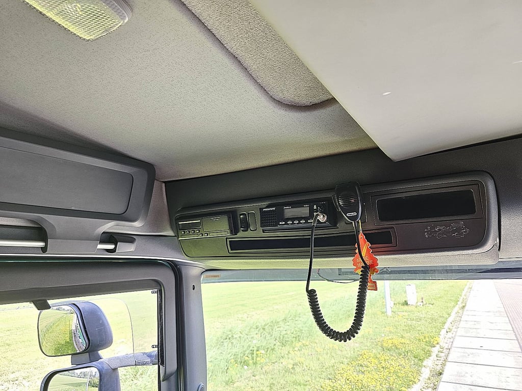 Heavy machinery product image - Image 10 of 15