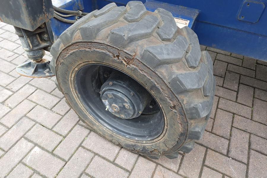 Haulotte H12SXL Diesel, 4x4 Drive, 12m Working Height, 700k 2008 HAULOTTE - H12SXL - 90367 H12SXL Diesel, 4x4 Drive, 12m W...