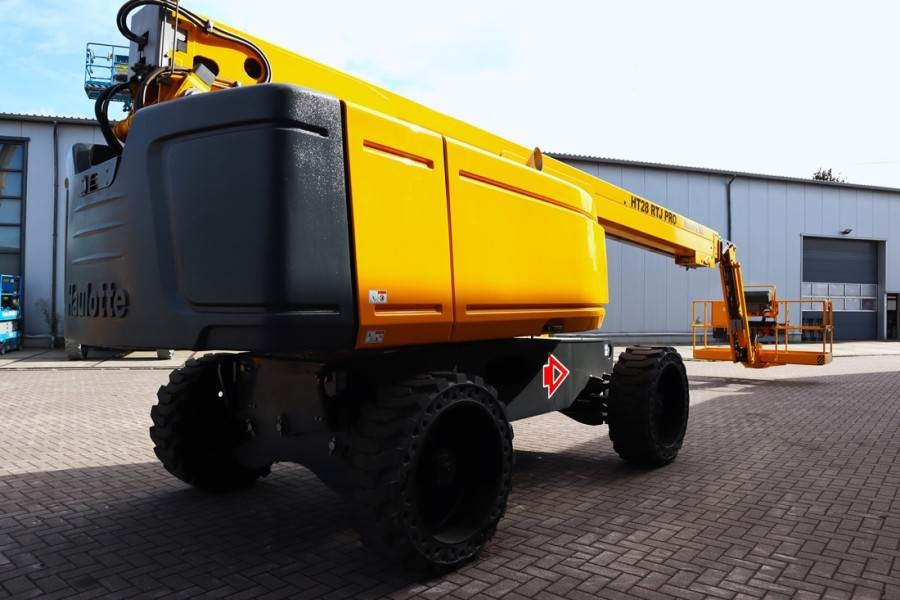 Haulotte HT28RTJ Pro Guarantee! 4x4x4 Drive, 28 m Working H 2025 HAULOTTE - HT28RTJ Pro - 63800 HT28RTJ Pro Guarantee! 4x4...