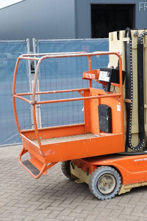 JLG TOUCAN 800 A 8m Electric Mast Lift 2010 2010 TOUCAN 800 A 2010 1 image 10