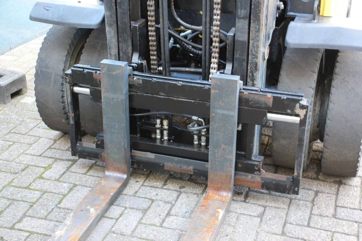 Forklift Hyster H4.0FT5 Diesel 2200kg 5.3m 2013 2013 H4.0FT5 2013 1 Forklift image 11