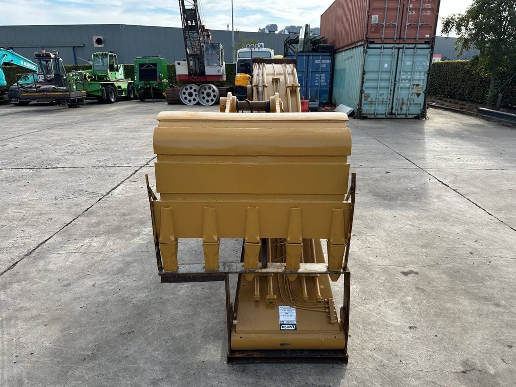 Long Reach CAT 320D GEW 2025 New 2025 Cat reach arm + voorarm CAT 320D 2025 0 image 4