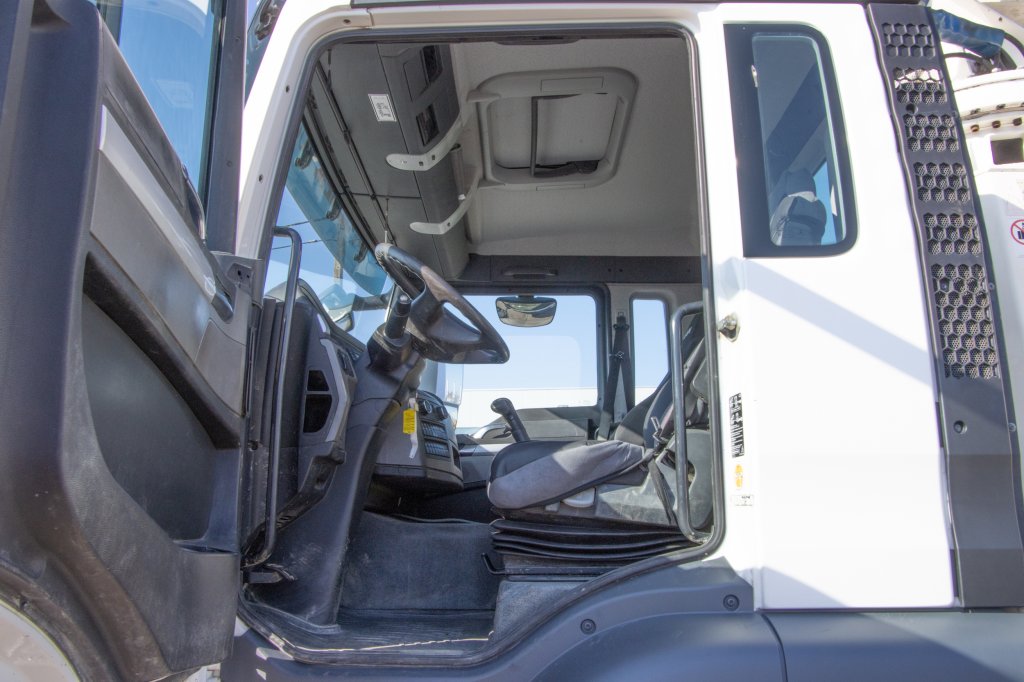 MAN TGS 35.400+PUMI+BOOMIXZ424 2015 E57390 TGS 35.400+PUMI+BOOMIXZ424 2015 1 image 7