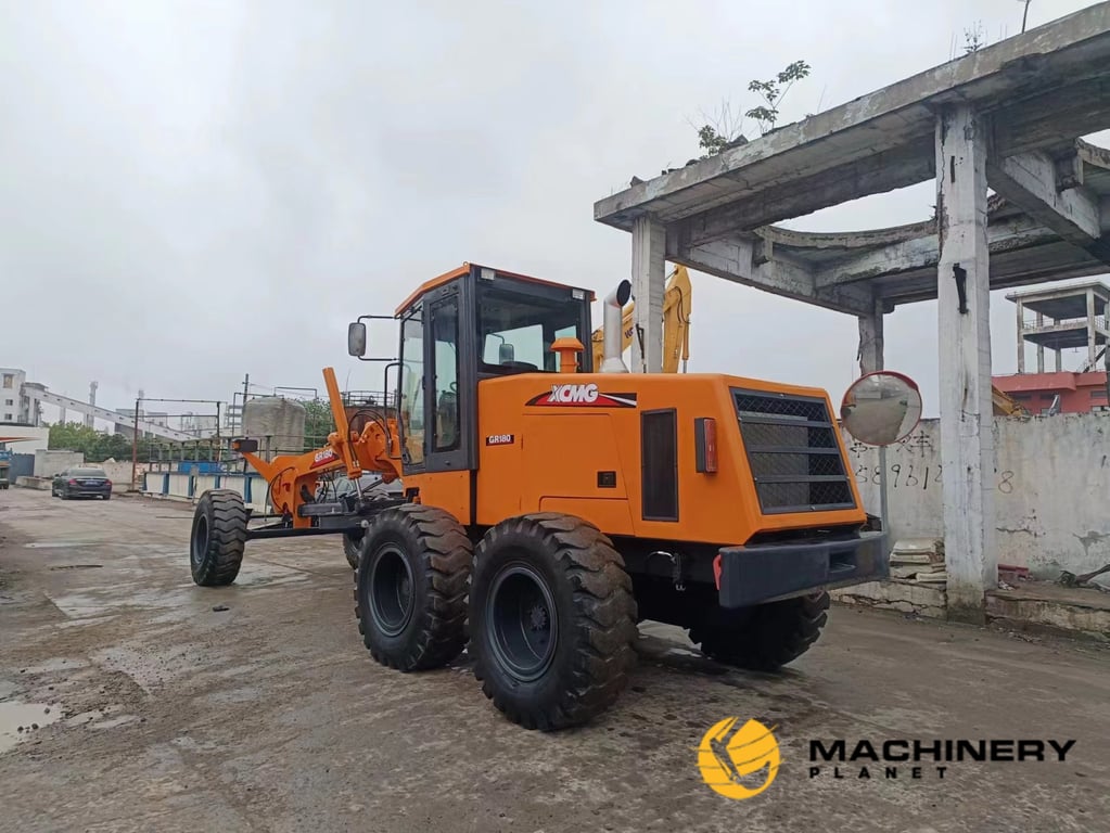 XCMG GR180 Grader Used Good Condition For Sale GR180 2021 1 Motor graders image 4