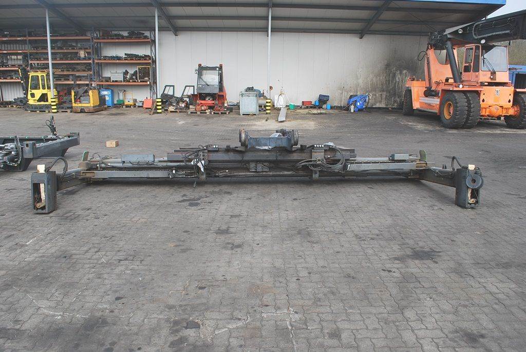 Kalmar 20-40 feet Sidespreader 2004 DIV1091 20-40 feet Sidespreader 2004 1 image 8