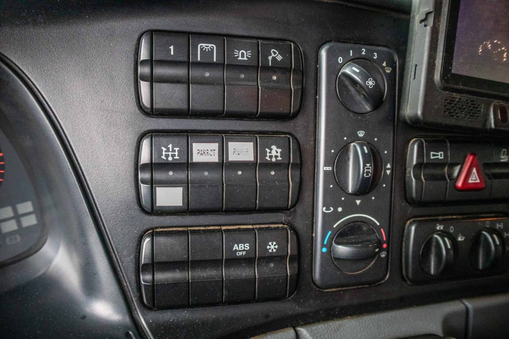 MERCEDES ACTROS 3344 AK - HMF1643 Z2 2010 E63212 ACTROS 3344 AK - HMF1643 Z2 2010 1 image 10